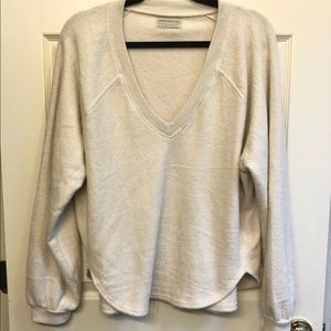 URBAN OUTFITTERS Lilith Cozy V-Neck Top Ivory
